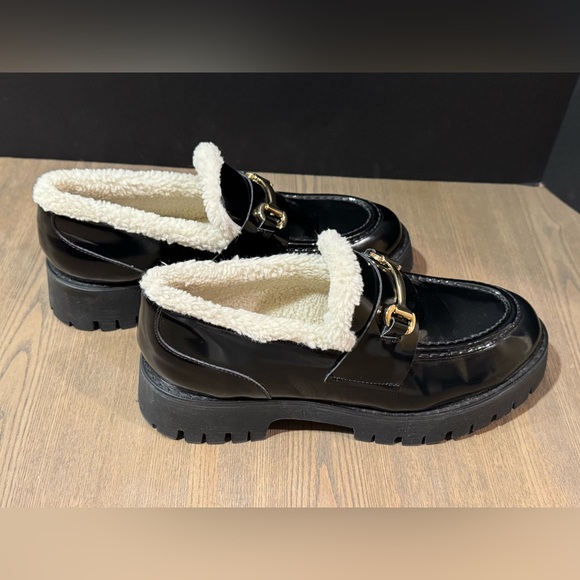 Steve Madden Women's Lando Black Loafers Faux Shearling Lining Chunky Sole 9M - Picture 4 of 10
